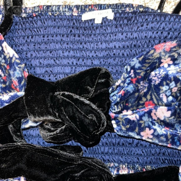 NWT Tularosa Maelie Top in Carmella Floral size small can fit up to medium - Picture 8 of 12